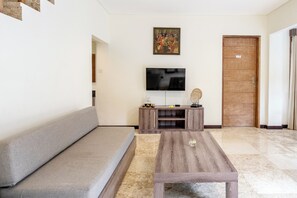 Villa, 3 Bedrooms, Private Pool | Living room