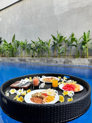 Dagelijks Engels ontbijt (USD 12 per persoon)