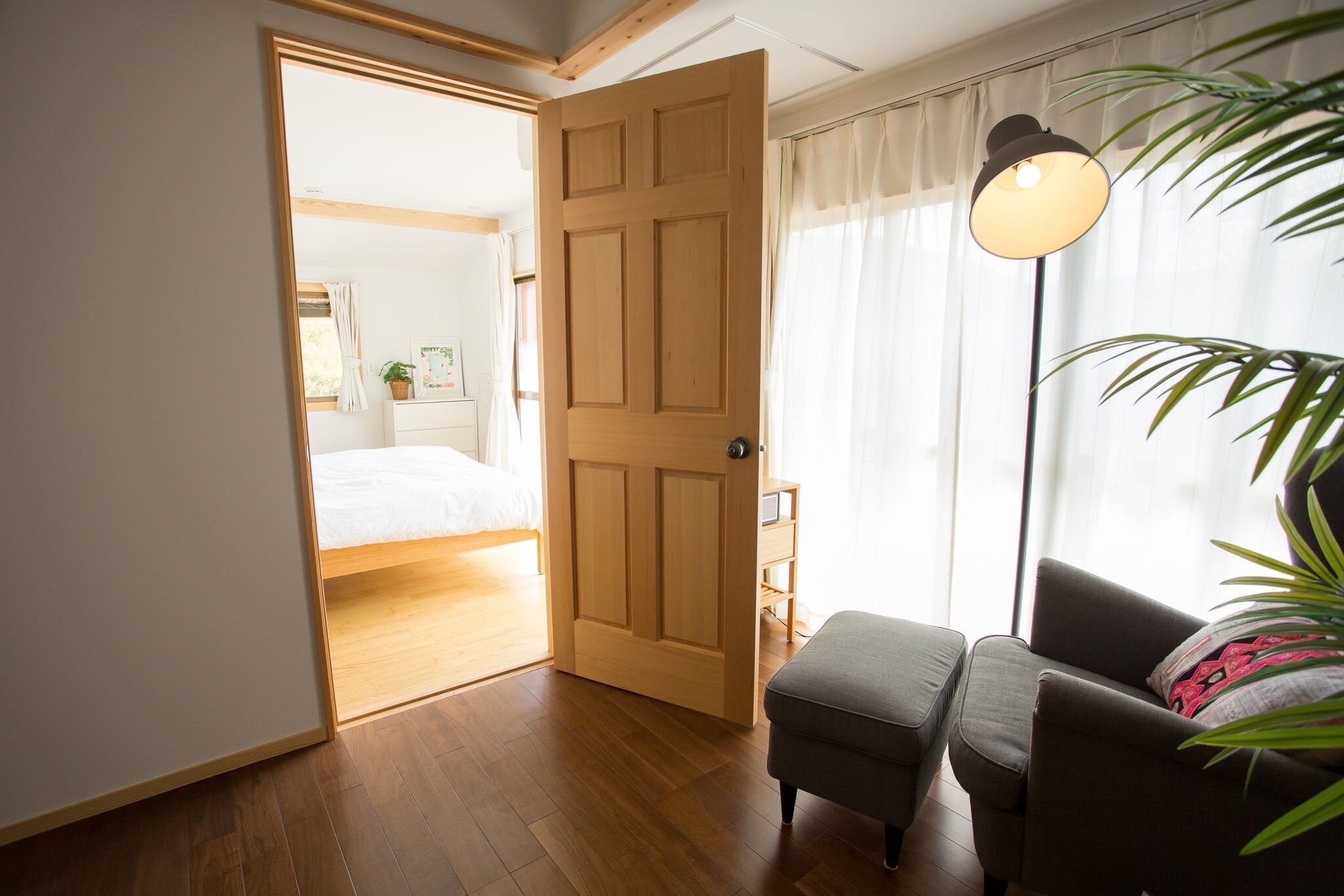 Casa | 3 quartos, escrivaninha, cortinas blackout, quartos à prova de som