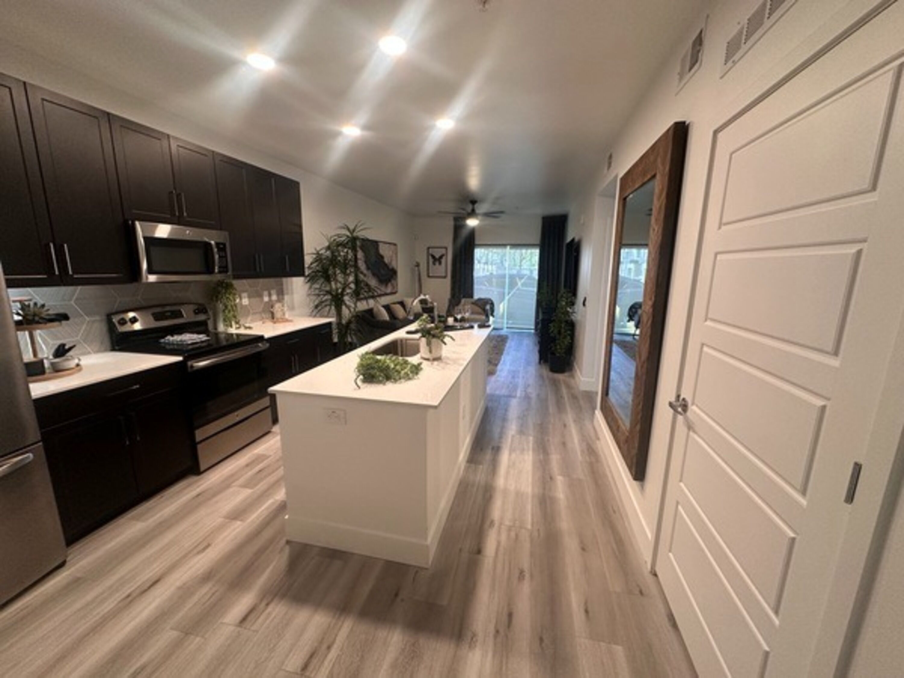 Signature Condo, 1 Bedroom, Balcony | Private kitchen | Fridge, microwave, oven, stovetop