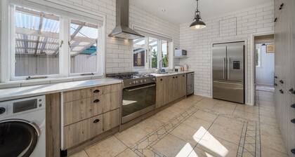 Big Family House 9 BR 4BH 13 BED