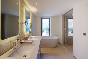 Penthouse | Bathroom