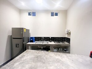 Fridge, stovetop, coffee/tea maker, toaster - Best Location + Clean, Safe, Just Built (Sayulita)