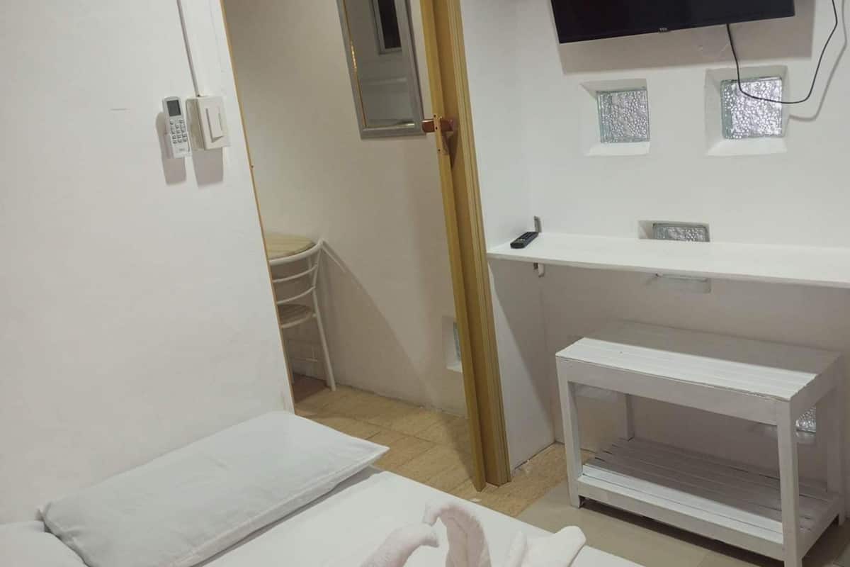 Standard Room, 1 Double Bed, Non Smoking, Private Bathroom
