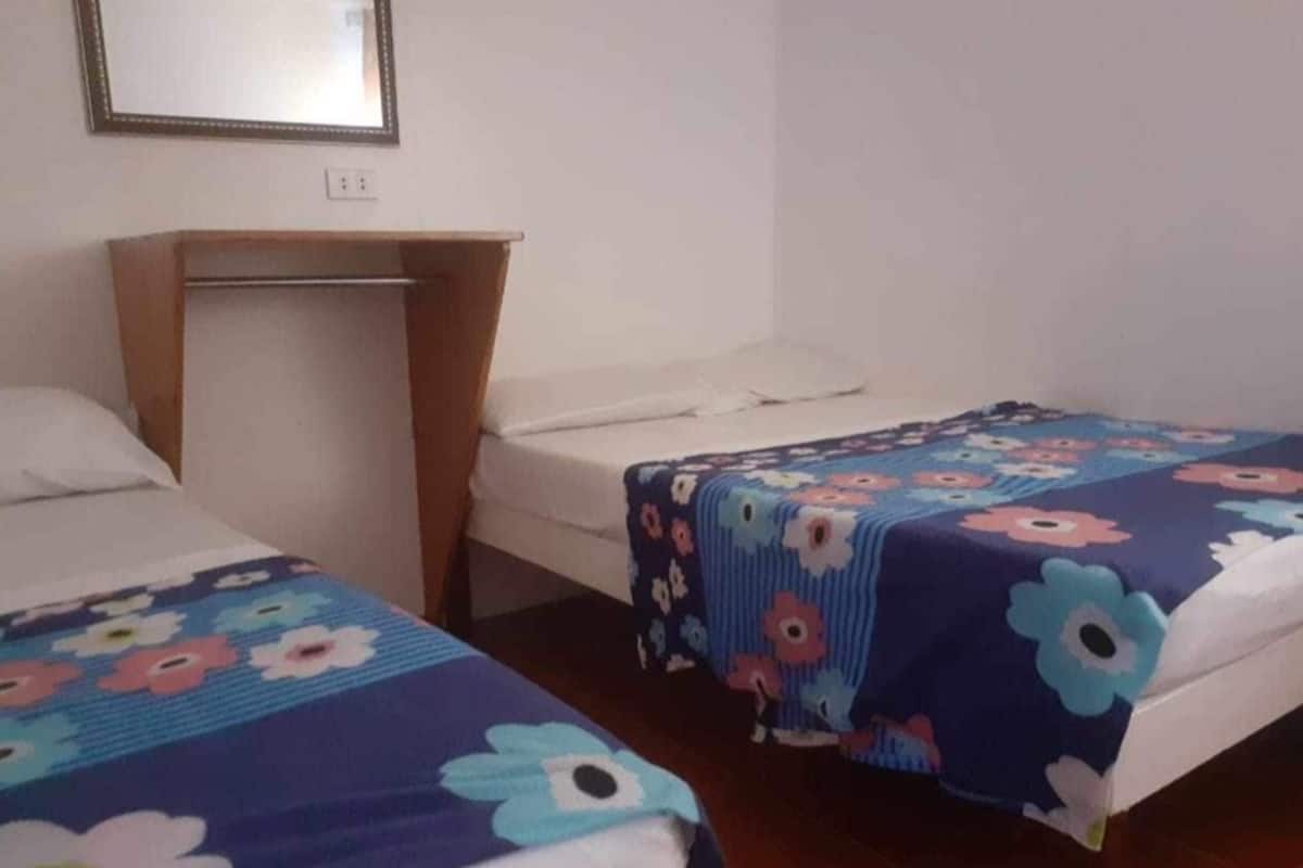 Standard Room, 2 Bedrooms, Non Smoking, Kitchenette