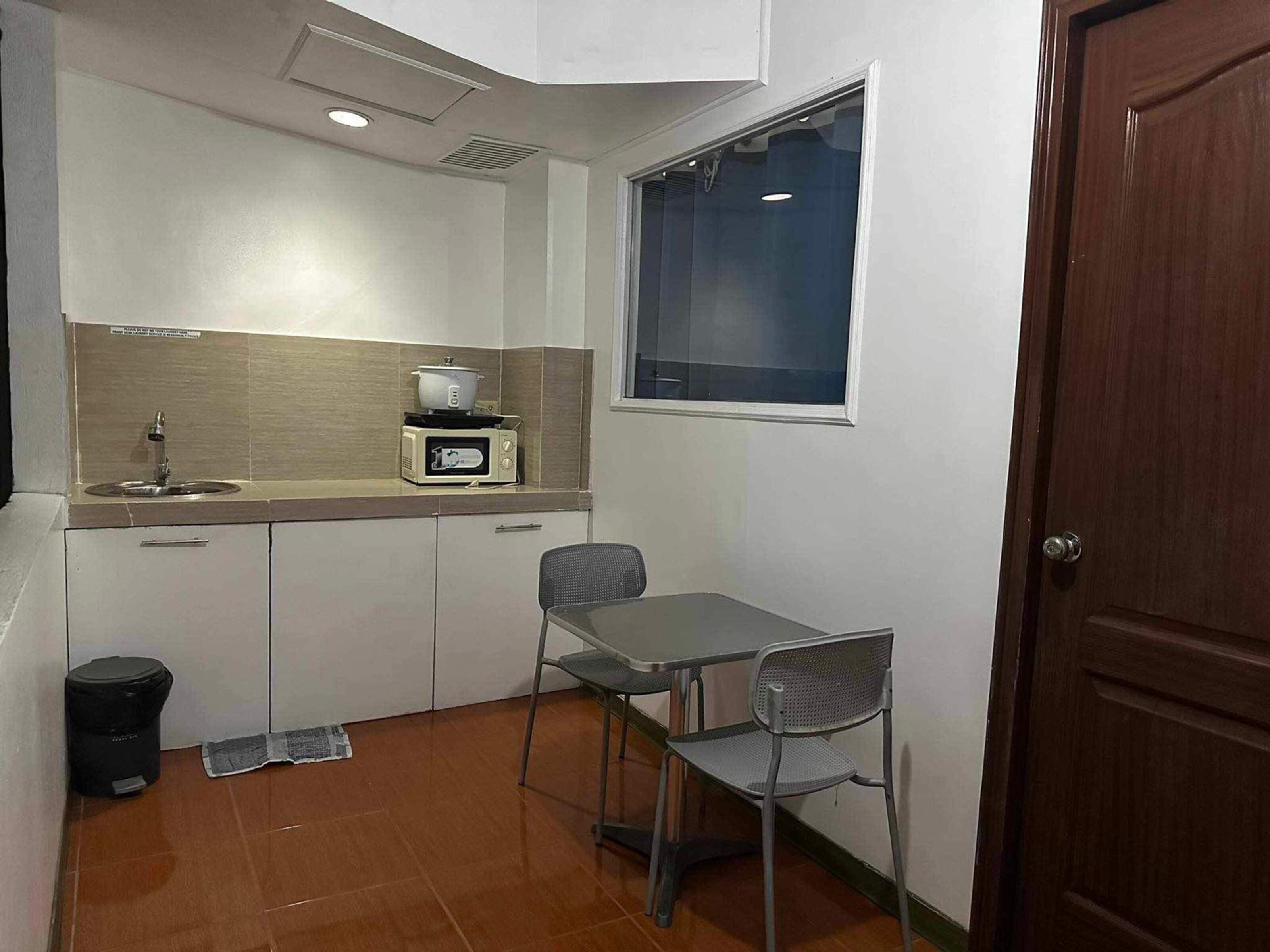 Private kitchenette
