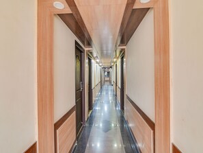 Lobby - Collection O Hotel Chennai Palace (Chennai)