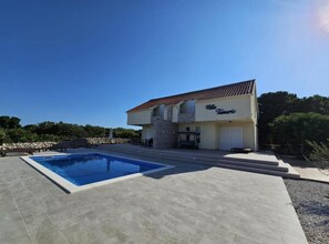 Villa (Two Bedroom Holiday Home with Terrace) | Exterior - Villa Tamaris (Trogir)