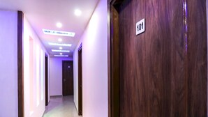 Unclassified image, 5 of 15, button - OYO Flagship The Vansh Balaji Hot (Faridabad)