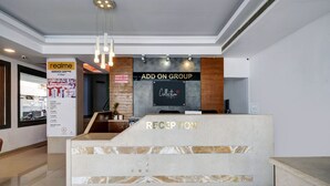Unclassified image, 2 of 18, button - Collection O THE SENATE HOTEL (Kanayannur)
