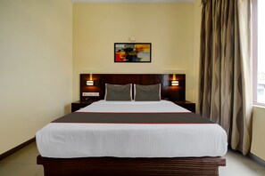 Classic Double or Twin Room | Bed sheets - Collection O THE SENATE HOTEL (Kanayannur)