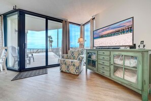 Smart-TV og DVD-spiller