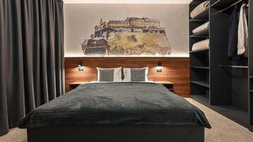 Soundproofing, free WiFi