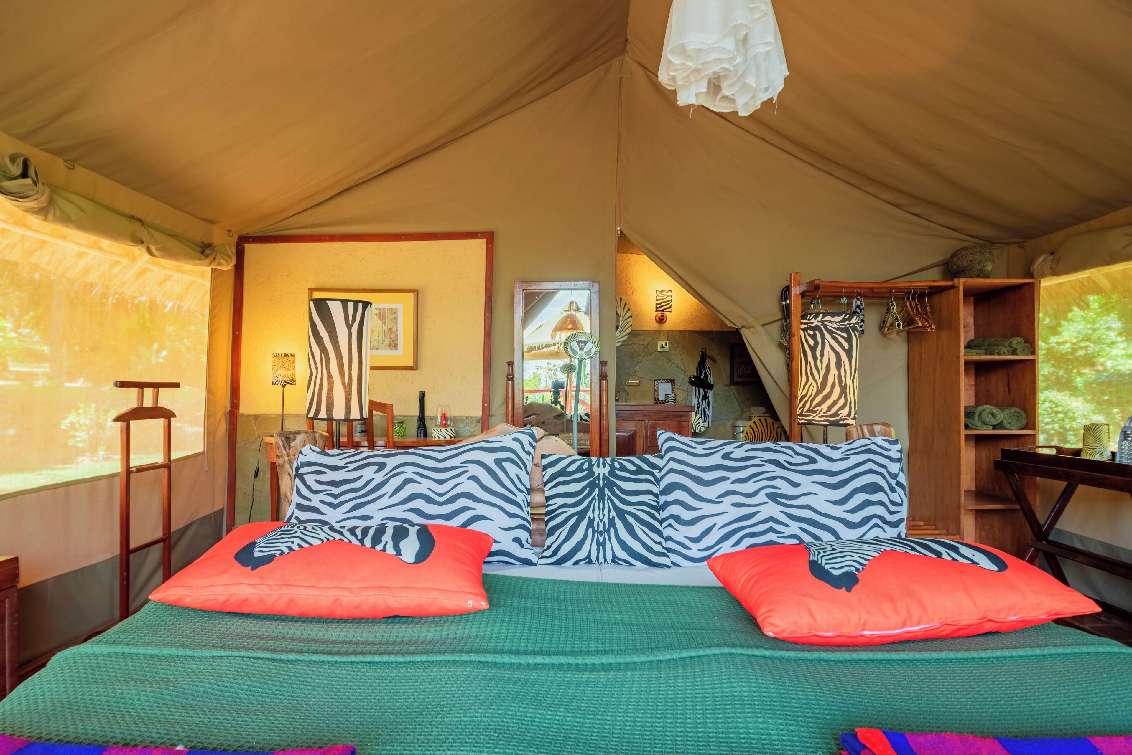 Premium bedding, down duvets, minibar, individually decorated