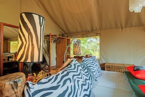 Telt – comfort (Hobley's 1 Queen Size Bed) | Sengetøy av topp kvalitet, dundyner, minibar og individuelt dekorert