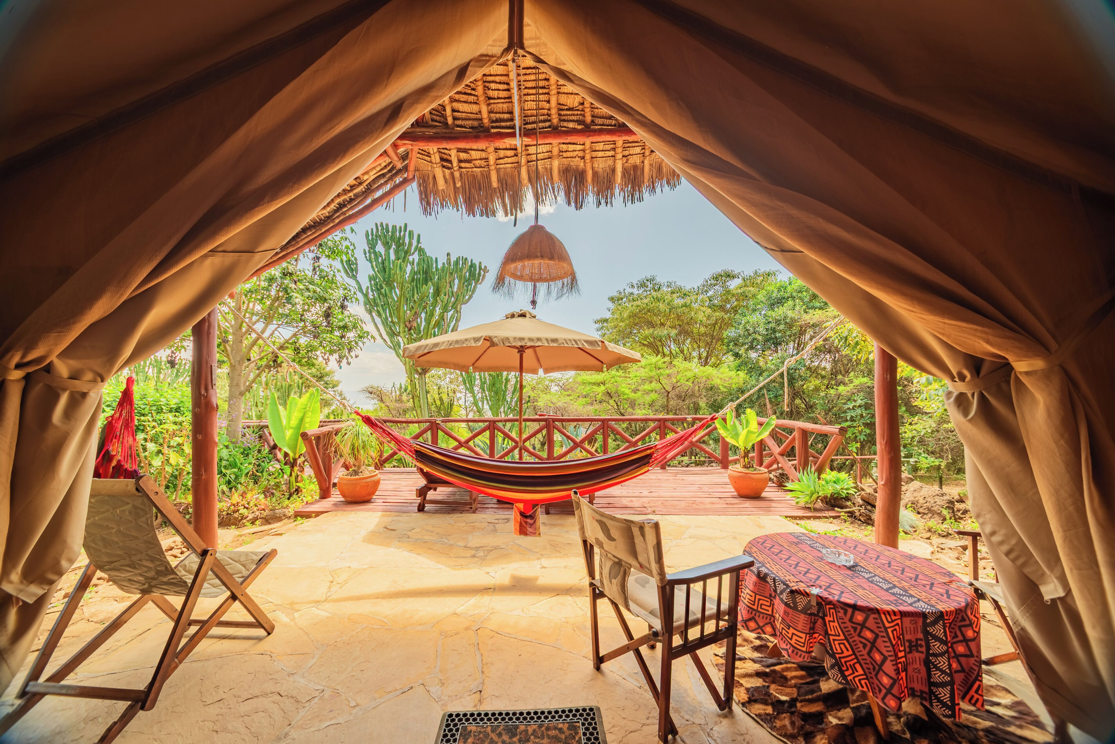 Comfort Tent | Wi-fi percuma, cadar katil 