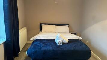 3 habitaciones, tabla de planchar con plancha y wifi gratis