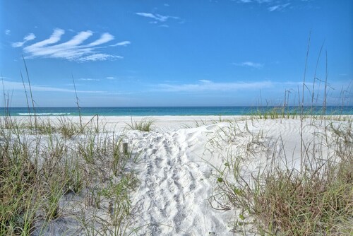 Stunningly Remodeled 2-Bedroom Townhouse Across the Street From the Beach!