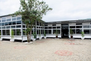 Restaurant - The Grand Rocks Hotel Limited (Eldoret)