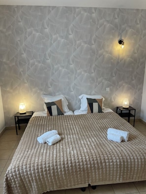 Classic Twin Room | Premium bedding, desk, laptop workspace, soundproofing