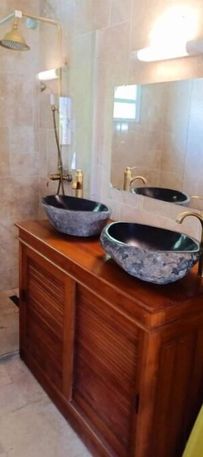 Hair dryer, towels, soap, toilet paper