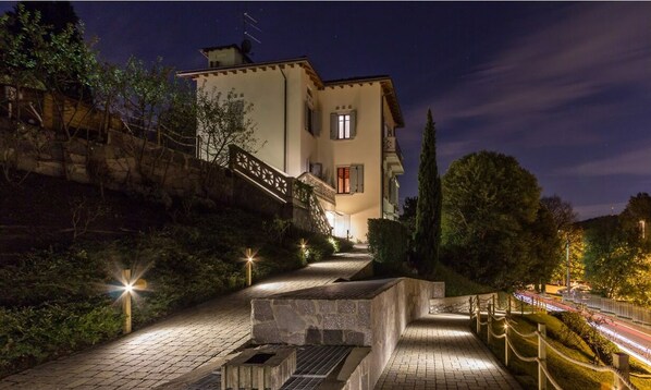 3 bedrooms, iron/ironing board, free WiFi - La Villa Varenna (Como)