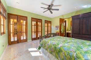 3 عدّة غرف نوم ومكواة/لوح كي وواي فاي مجانًا وملاءات أسرّة