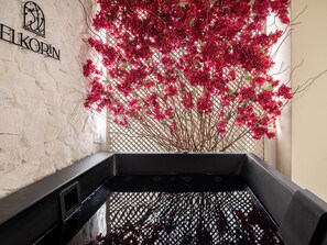 Interior - Elkorin Jacuzzi Luxury Living (CHANIA)