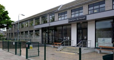 2 Bed Flat - Sleeps 4 - Parking - Wifi