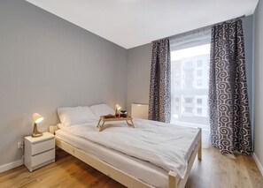 1 sovrum, skrivbord, strykjärn/strykbräda och gratis wi-fi