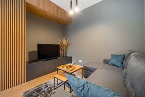 Smart TV - Kasprzaka29 - City View, 9th Floor, Expo by Rentujemy (Warszawa)