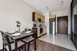 Dining - Metro Bemowo Studio - Balcony, Parking, near Metro by Rentujemy (Warszawa)