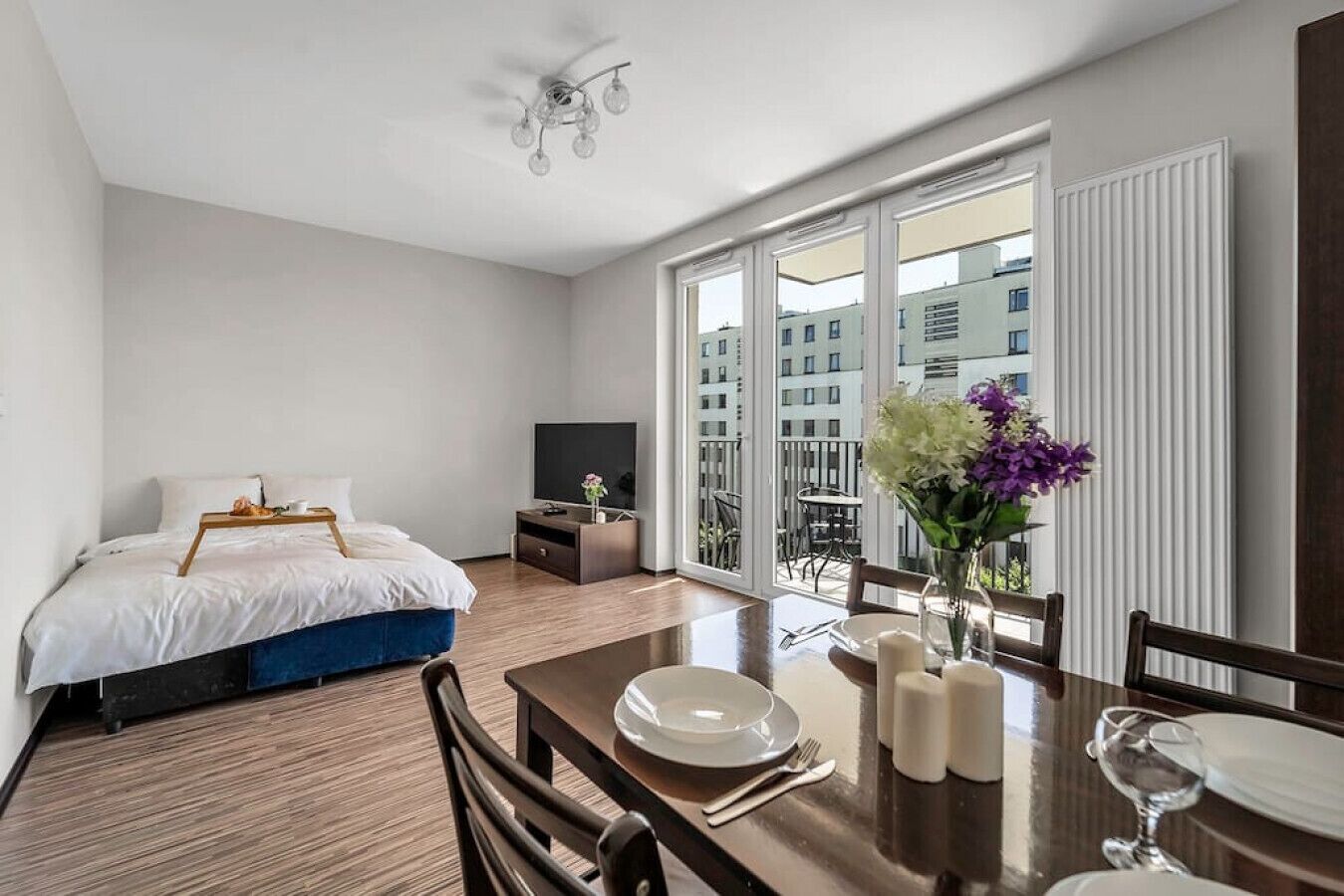 1 sovrum, skrivbord, strykjärn/strykbräda och gratis wi-fi