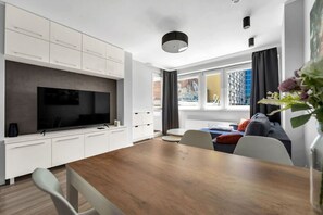 Smart TV - Chmielna Downtown Apartments by Rentujemy (Warszawa)