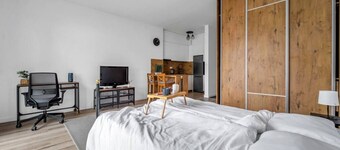 Wawer Studio - Terrace, Workspace by Rentujemy