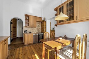 Dining - Plac Zbawiciela Apartments - Top Location, Metro by Rentujemy (Warszawa)