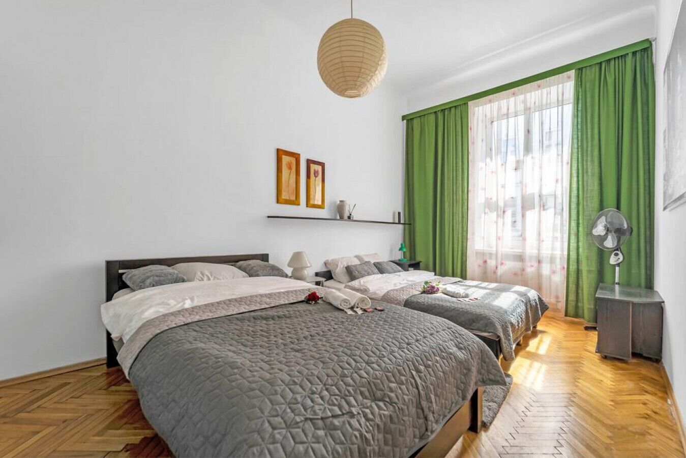 1 غرفة نوم ومكواة/لوح كي وواي فاي مجانًا وملاءات أسرّة