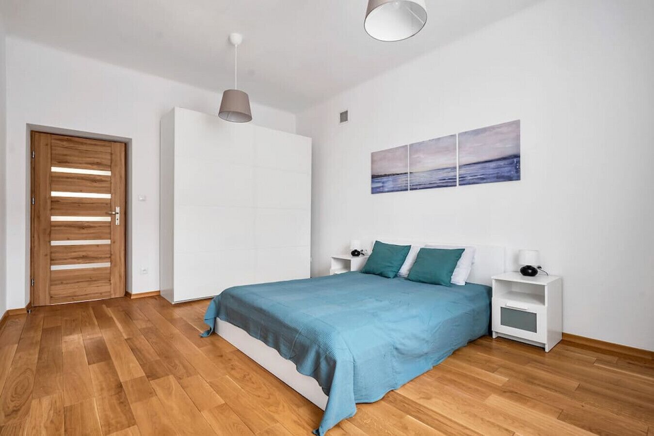 1 dormitorio, escritorio, tabla de planchar con plancha y wifi gratis