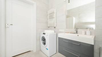 Hårtørrer, håndklæder