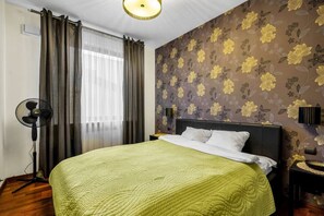 1 bedroom, desk, iron/ironing board, free WiFi - Warsaw Atelier - Central, Parking, Metro Nearby by Rentujemy (Warszawa)