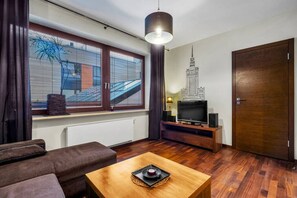 Smart TV - Warsaw Atelier - Central, Parking, Metro Nearby by Rentujemy (Warszawa)