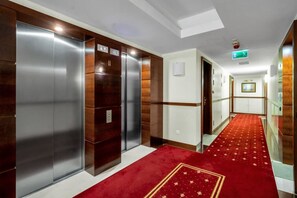 Interior - Warsaw Atelier - Central, Parking, Metro Nearby by Rentujemy (Warszawa)