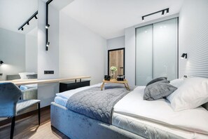 1 slaapkamer, een strijkplank/strijkijzer, gratis wifi, beddengoed