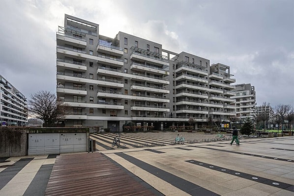 Exterior - Kasprzaka Apartments - Balcony, Expo by Rentujemy (Warszawa)