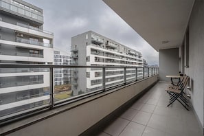 Property grounds - Kasprzaka Apartments - Balcony, Expo by Rentujemy (Warszawa)