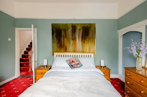 Casa | 4 quartos, ferros/tábuas de passar roupa, Wi-Fi de cortesia