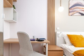1 Schlafzimmer, Schreibtisch, Bügeleisen/Bügelbrett, kostenloses WLAN