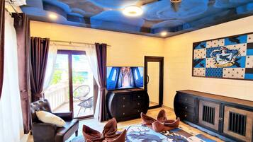 Signature Villa, 6 Bedrooms | 6 bedrooms, Egyptian cotton sheets, premium bedding, memory-foam beds