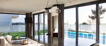 Palace of Paradise: perfect for extended families and friends to make memories
