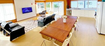 Waterfront villa near IKEA and Sylvia Park